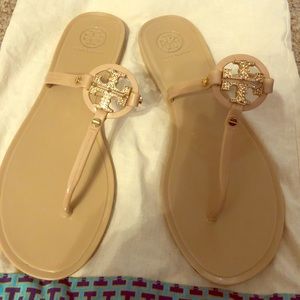 Tory Burch mini Miller flat jelly thong sandals .